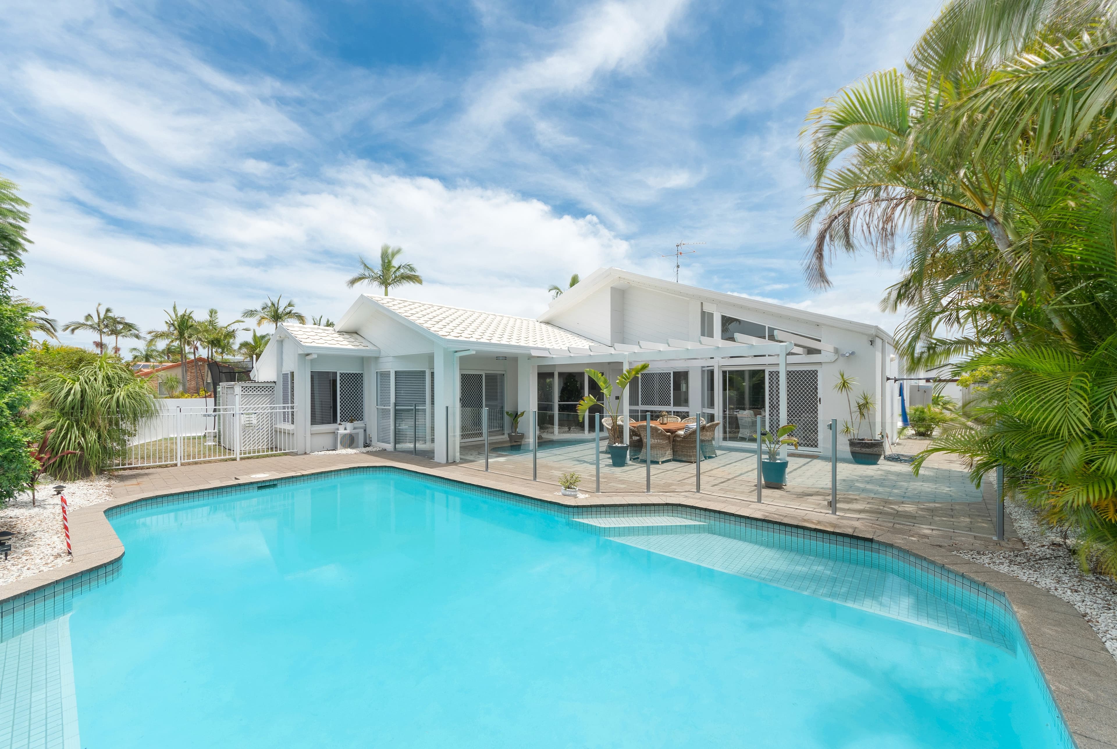 2 Monteclair Court, Mermaid Waters QLD 4218, Mermaid Waters - Thumbnail 4