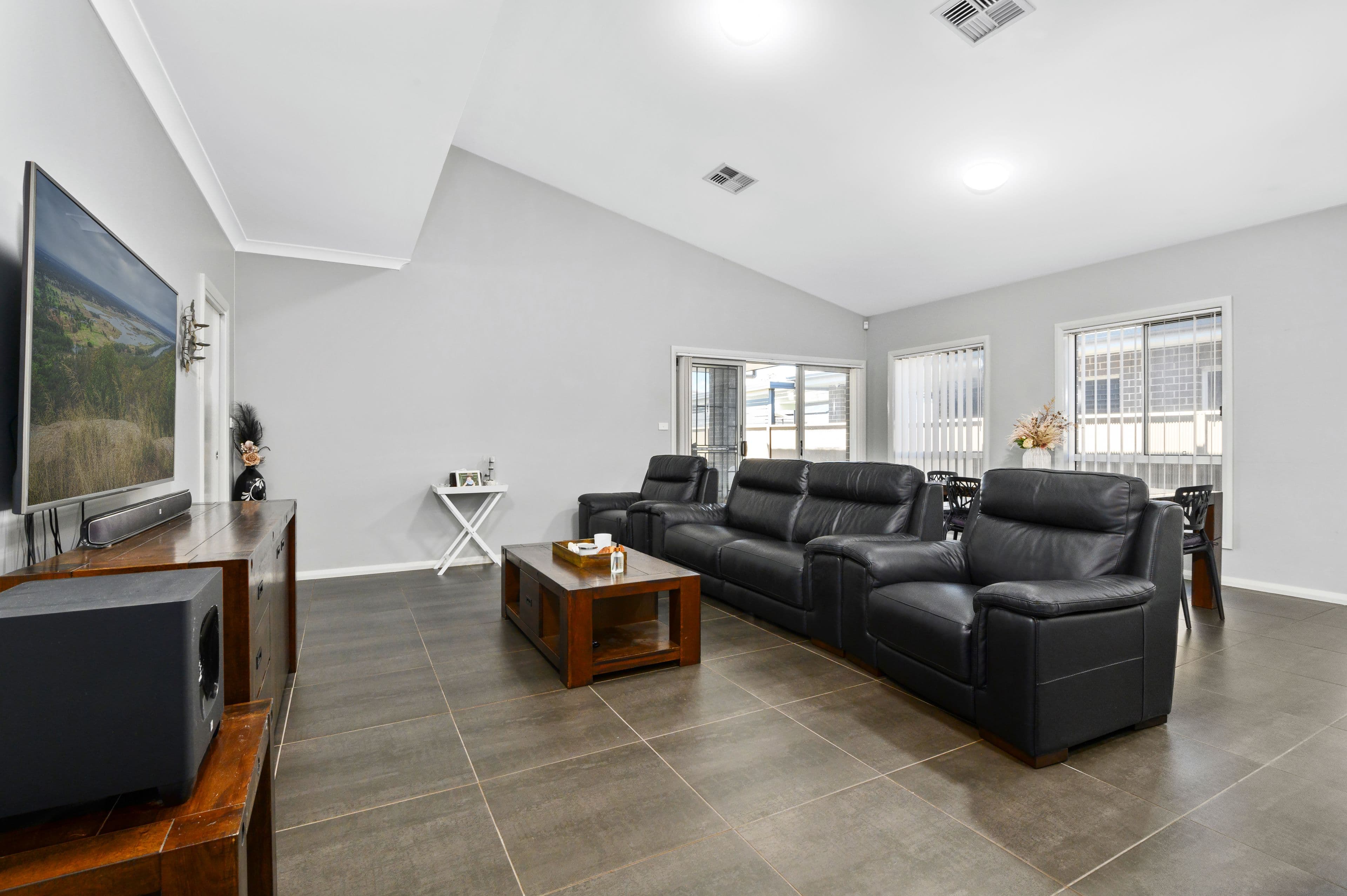 18 Caswell Road, Spring Farm NSW 2570, Spring Farm - Thumbnail 3
