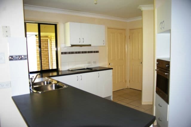 40 Everglades Drive, MORAYFIELD QLD 4506, Morayfield - Thumbnail 2