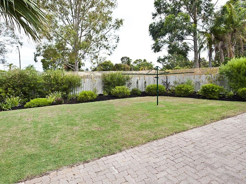 36 Ailsworth Court, THORNLIE WA 6108, Thornlie - Thumbnail 2