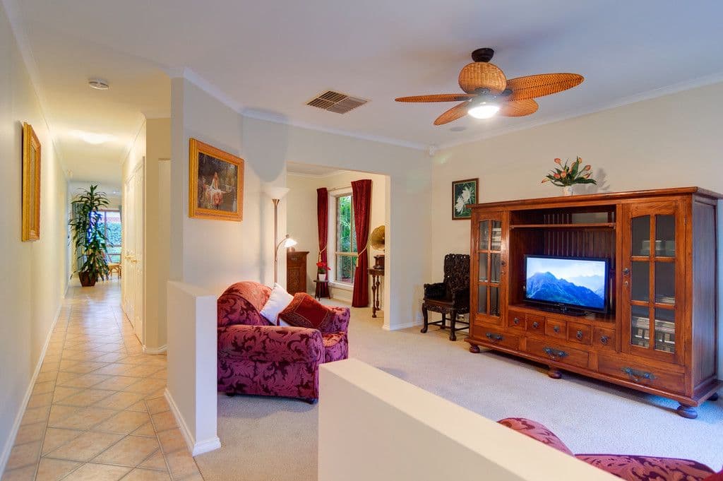 8 Honeyeater Crescent, Flagstaff Hill SA 5159, Flagstaff Hill - Thumbnail 2