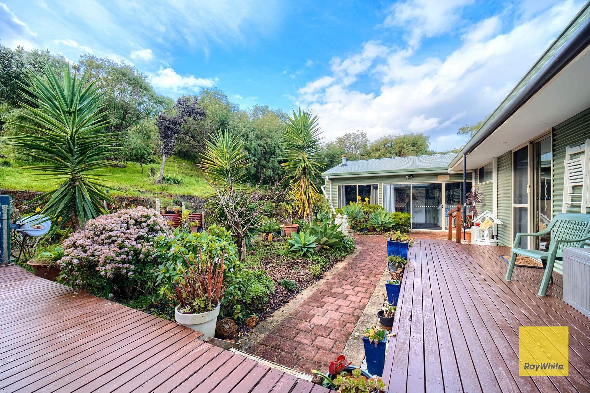 24 Goss Street, Little Grove WA 6330, Little Grove - Thumbnail 6