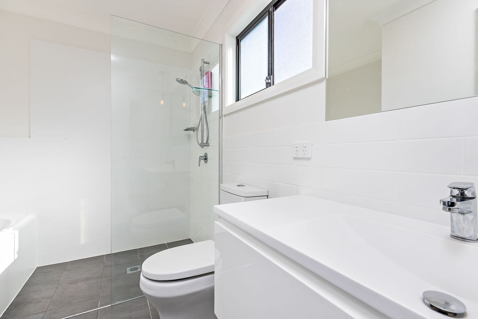 8 Cowper Avenue, Charlestown NSW 2290, Charlestown - Thumbnail 6