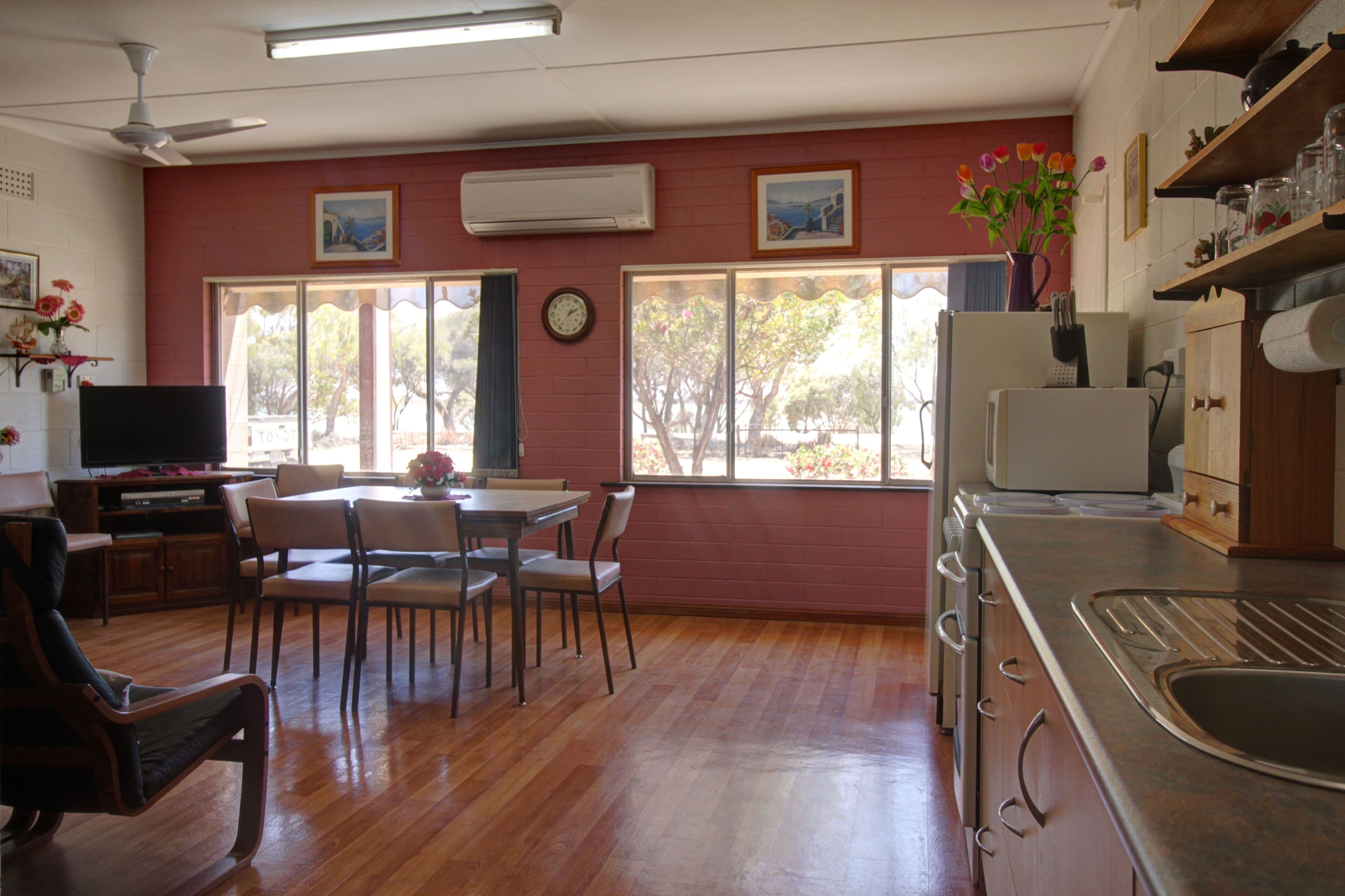 26 Queen Elizabeth Drive, Barmera SA 5345, Barmera - Thumbnail 4