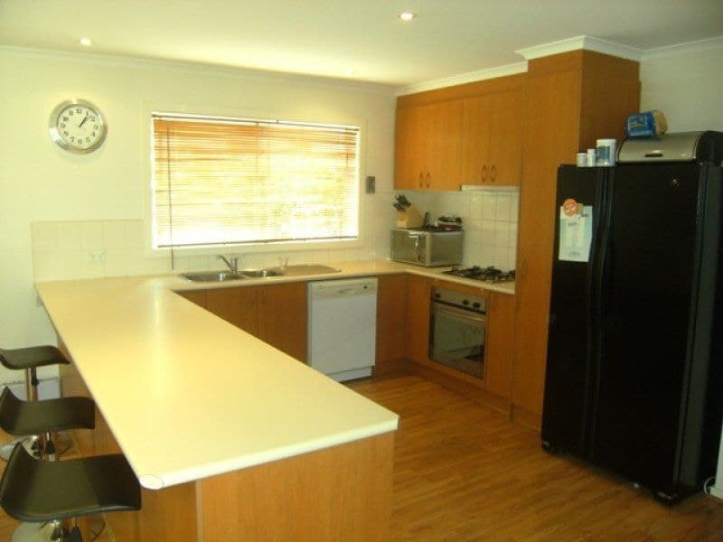 23 Macklin Way, Caroline Springs - Thumbnail 3