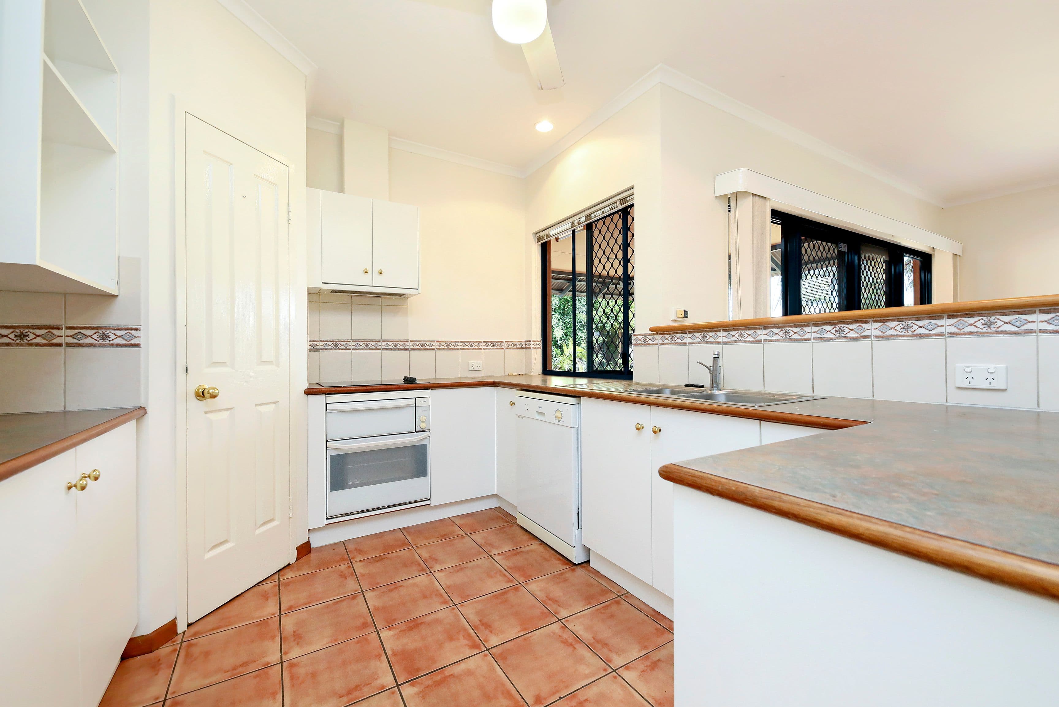 2 Carpentaria Court, Durack NT 0830, Durack - Thumbnail 5
