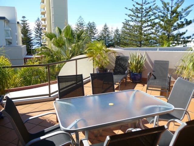 5 Fourth Avenue, BURLEIGH HEADS QLD 4220, Burleigh Heads - Image 1