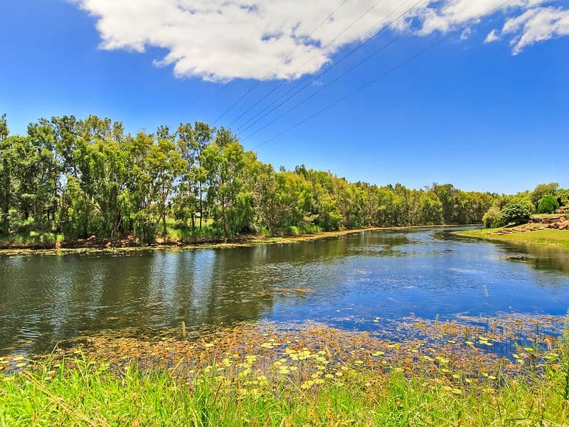 24 Redbud Lane, ROBINA QLD 4226, Robina - Thumbnail 2