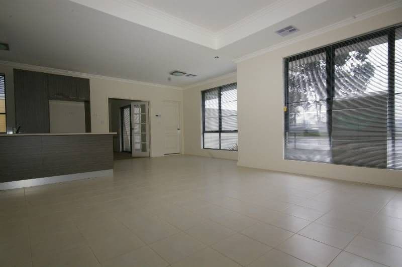 6 Turkich Place, AVELEY WA 6069, Aveley - Thumbnail 2