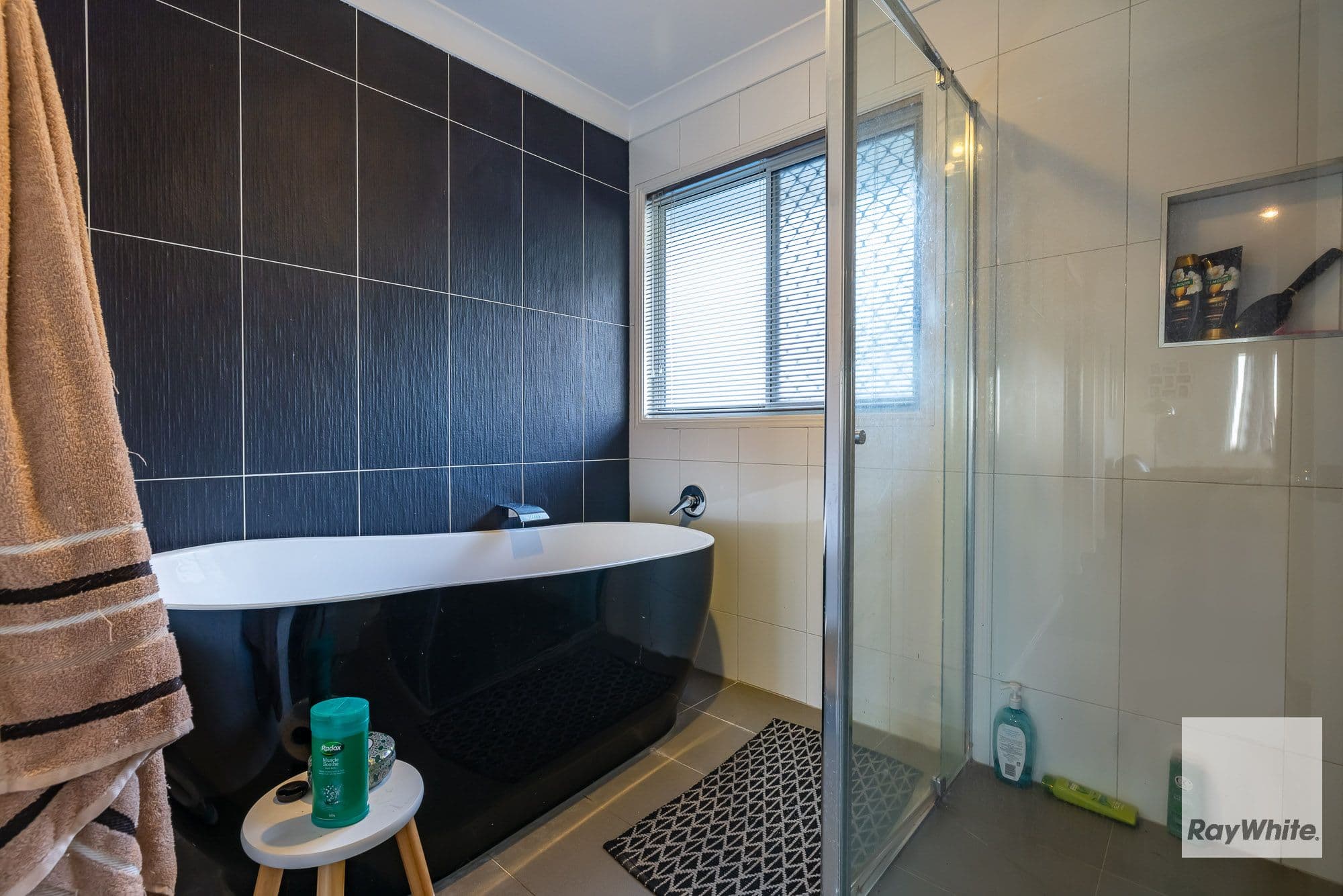 22 Torquay Road, Redland Bay QLD 4165, Redland Bay - Thumbnail 6