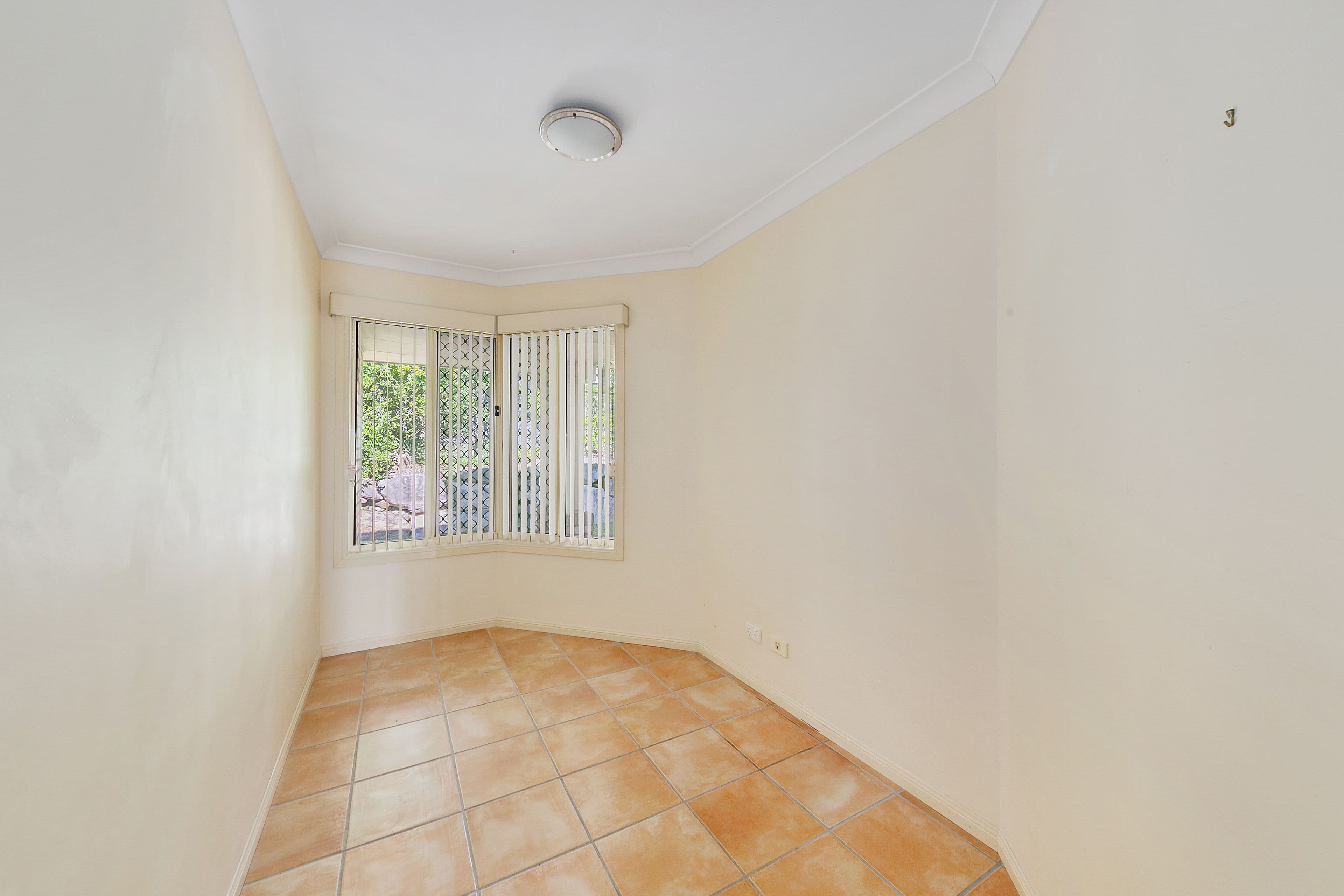 27 D'aguilar Street, Petrie QLD 4502, Petrie - Thumbnail 7