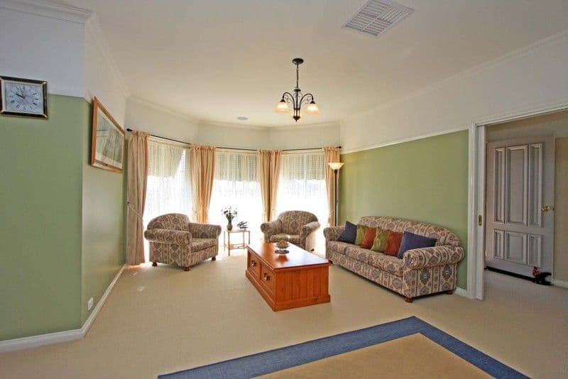12 James Court, RUTHERGLEN VIC 3685, Rutherglen - Thumbnail 3