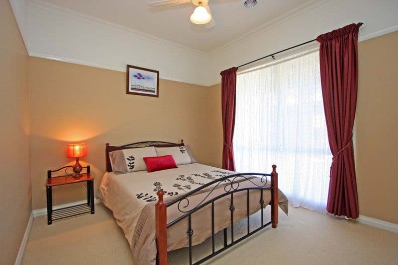 12 James Court, RUTHERGLEN VIC 3685, Rutherglen - Thumbnail 6