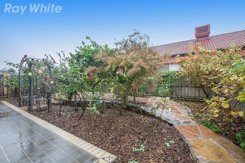 157 The Lakes Boulevard, South Morang VIC 3752, South Morang - Thumbnail 4