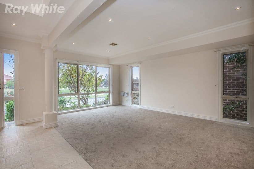 157 The Lakes Boulevard, South Morang VIC 3752, South Morang - Thumbnail 6