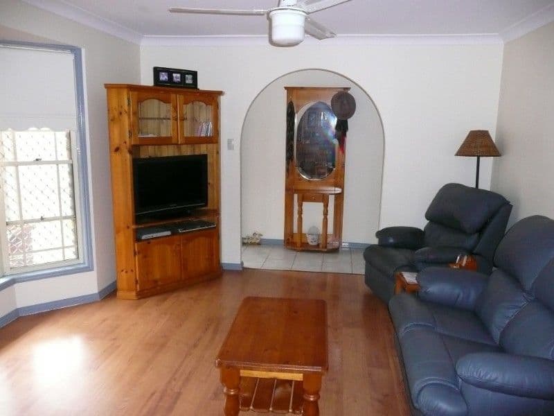 27 Twin Lakes Drive, LAKE HAVEN NSW 2263, Lake Haven - Thumbnail 2