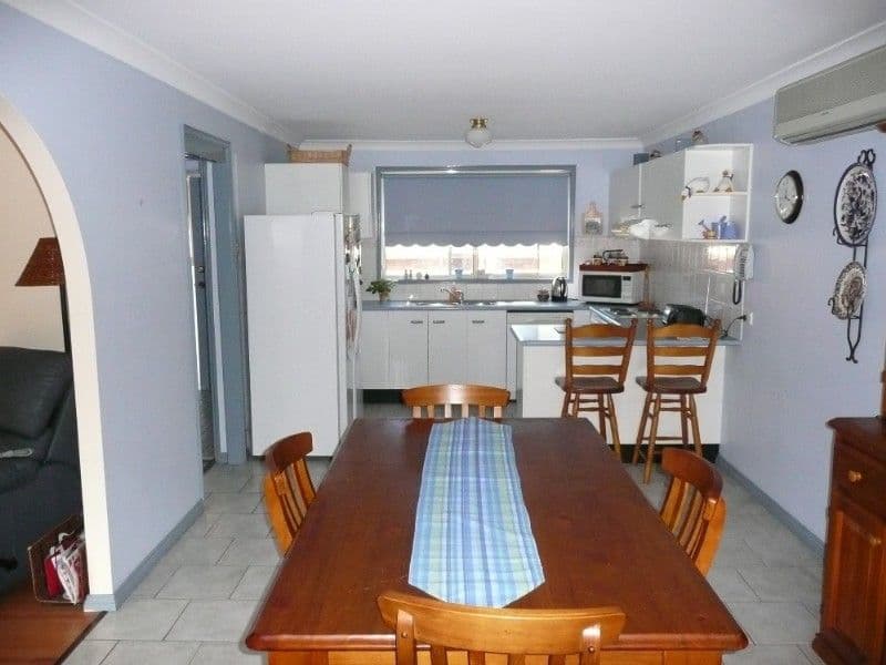 27 Twin Lakes Drive, LAKE HAVEN NSW 2263, Lake Haven - Thumbnail 3