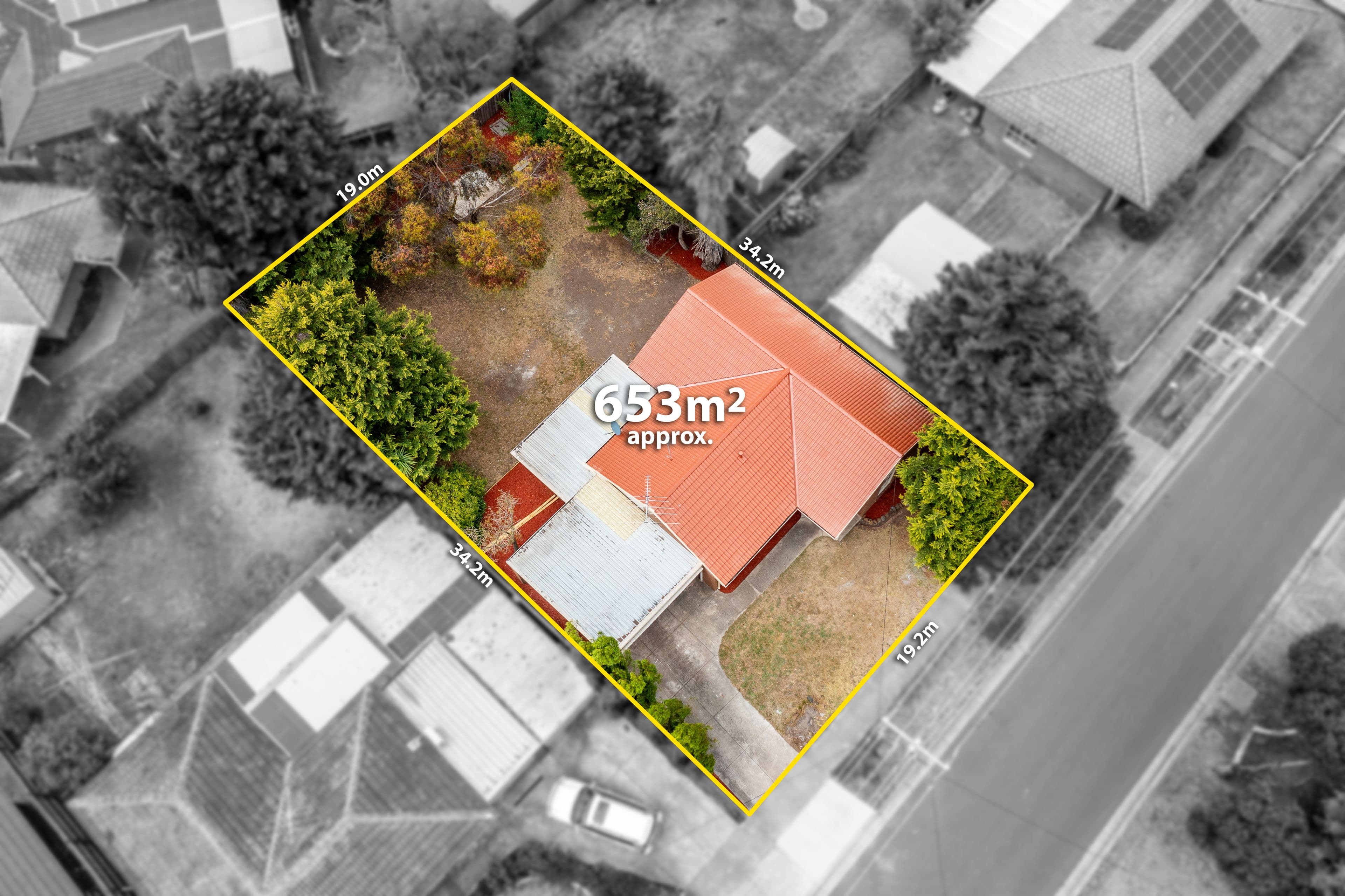 2 Banbury Crescent, Craigieburn VIC 3064, Craigieburn - Image 1