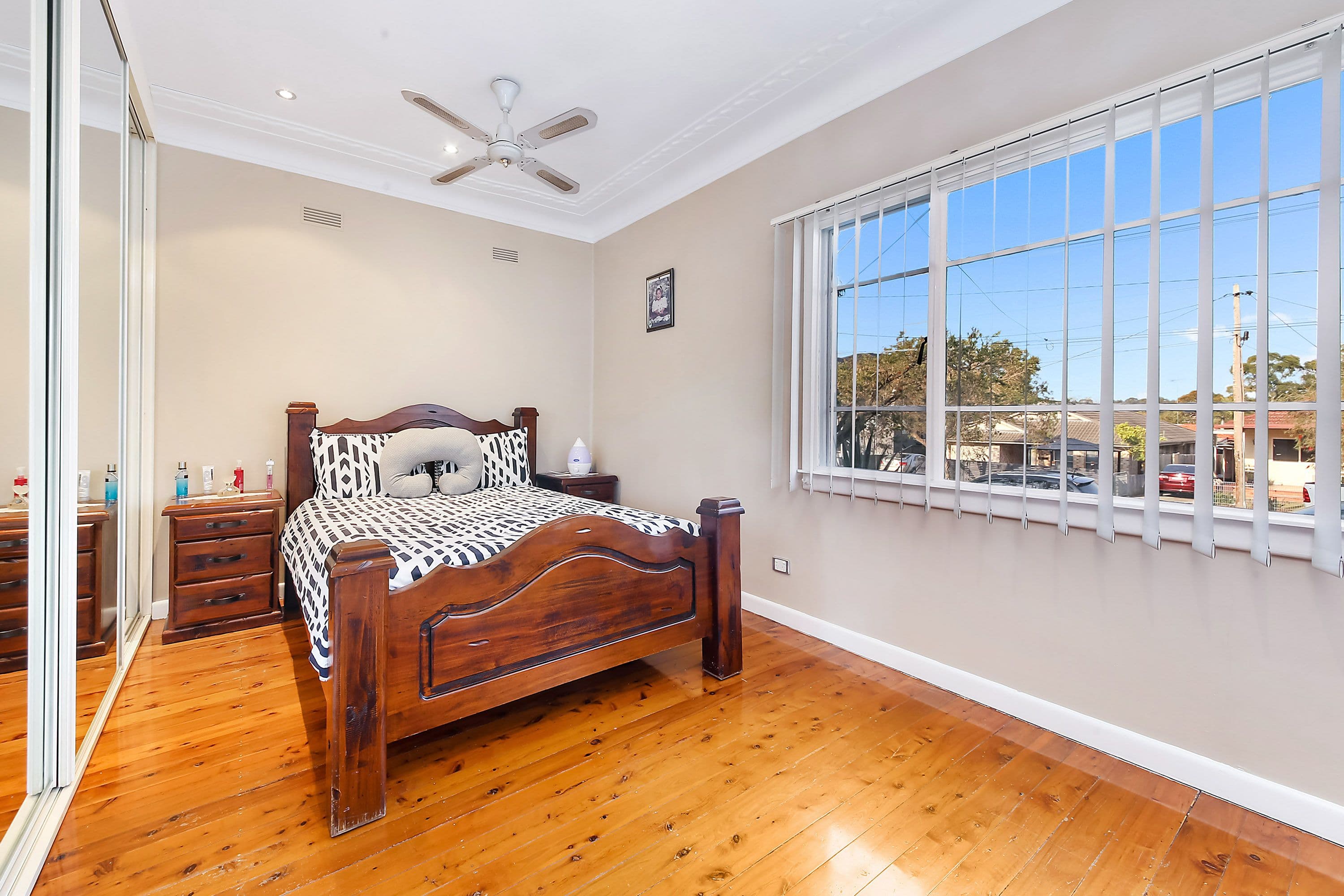 33 Adeline Street, Bass Hill - Thumbnail 5