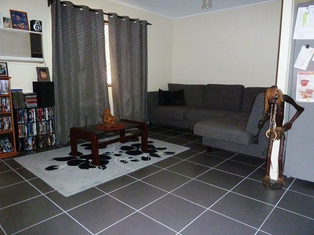6 Daisy Street, KELSO QLD 4815, Kelso - Thumbnail 5