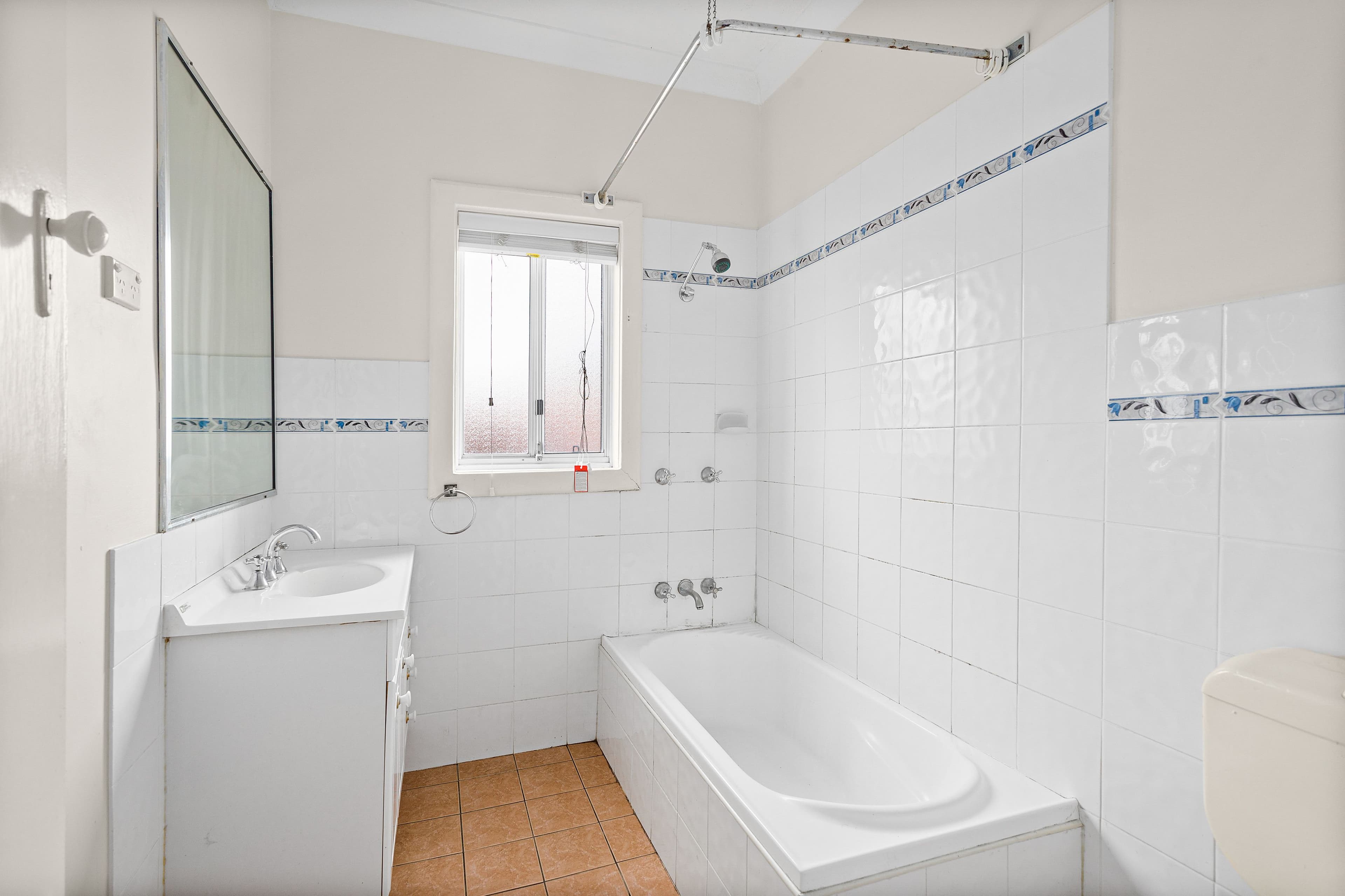11 Mount Street, Mount Saint Thomas NSW 2500, Mount Saint Thomas - Thumbnail 5