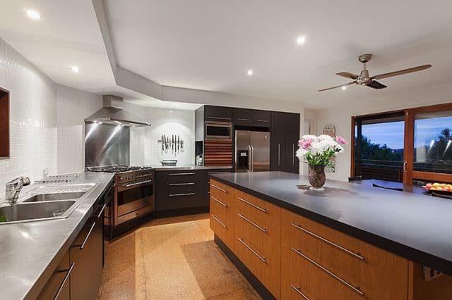 25 Hackett Street, ASHGROVE QLD 4060, Ashgrove - Thumbnail 2