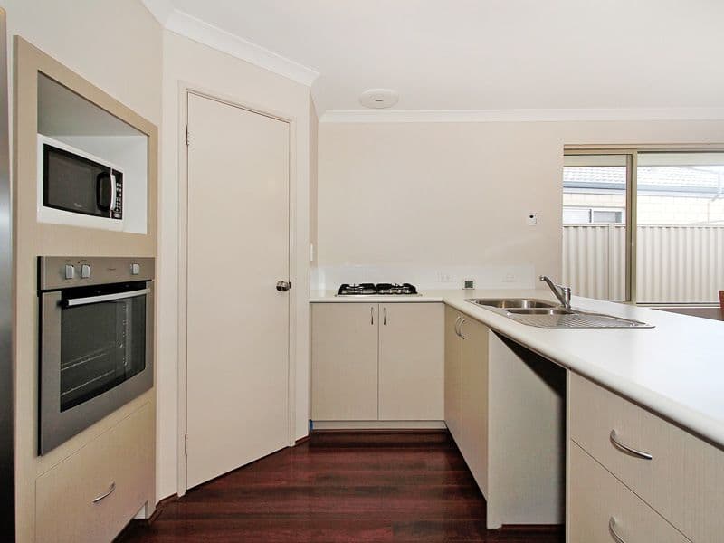 24 Panozza Circle, MADDINGTON WA 6109, Maddington - Thumbnail 3
