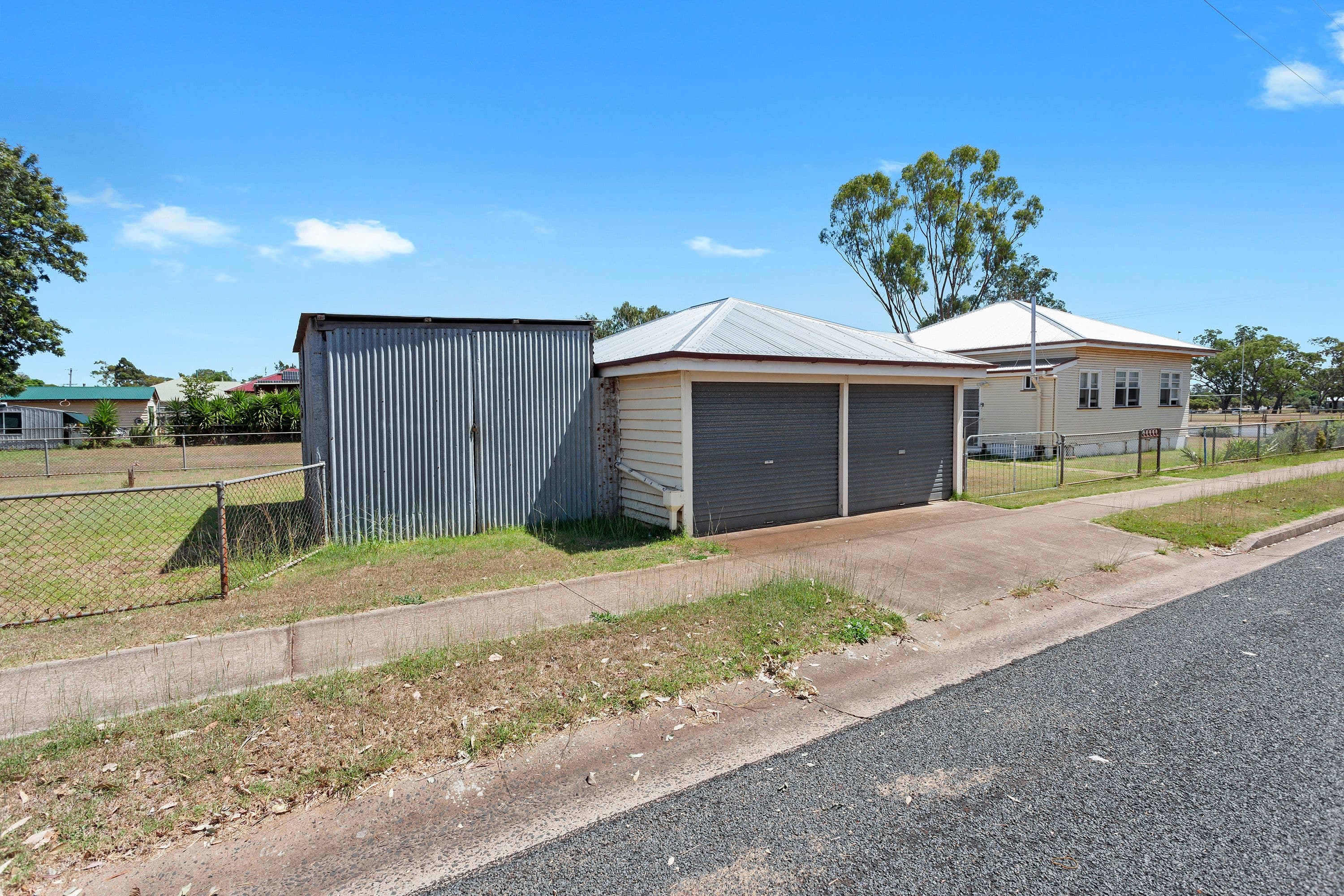 (Sold) 51 Lorrimer Street, Oakey QLD 4401, Oakey - Thumbnail 2
