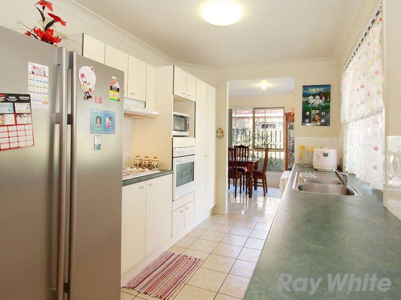 33 Johns Crescent, BOONDALL QLD 4034, Boondall - Thumbnail 2