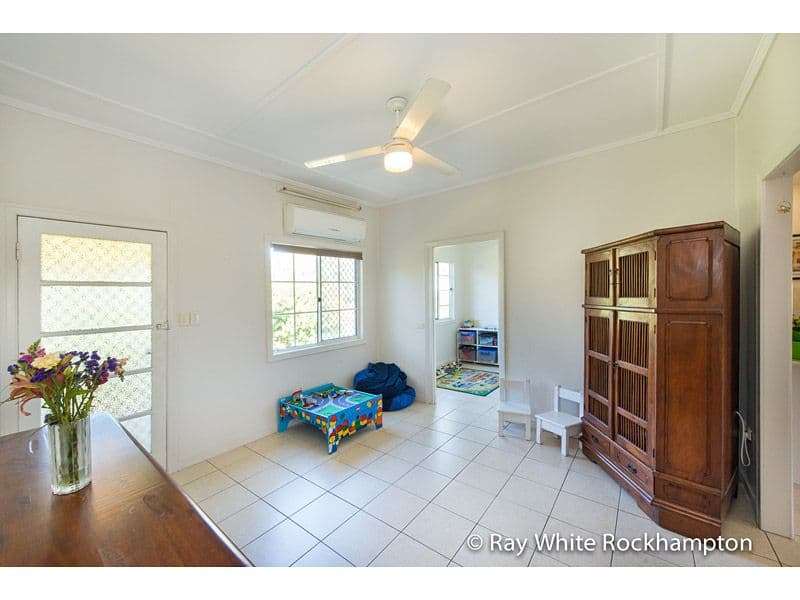 183 Yeppoon Road, PARKHURST QLD 4702, Parkhurst - Thumbnail 4