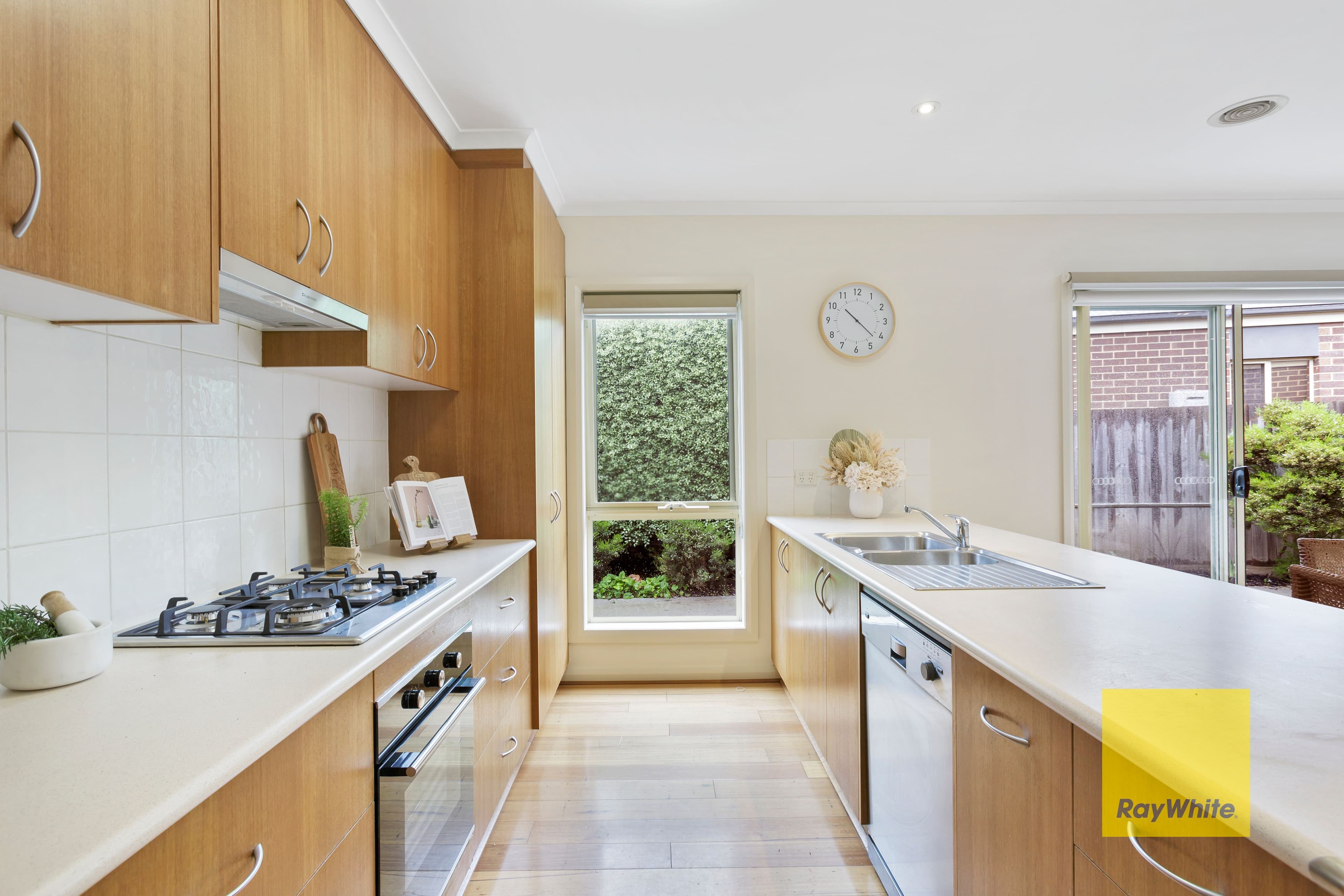 2 Pickett Crescent, Belmont VIC 3216, Belmont - Thumbnail 5