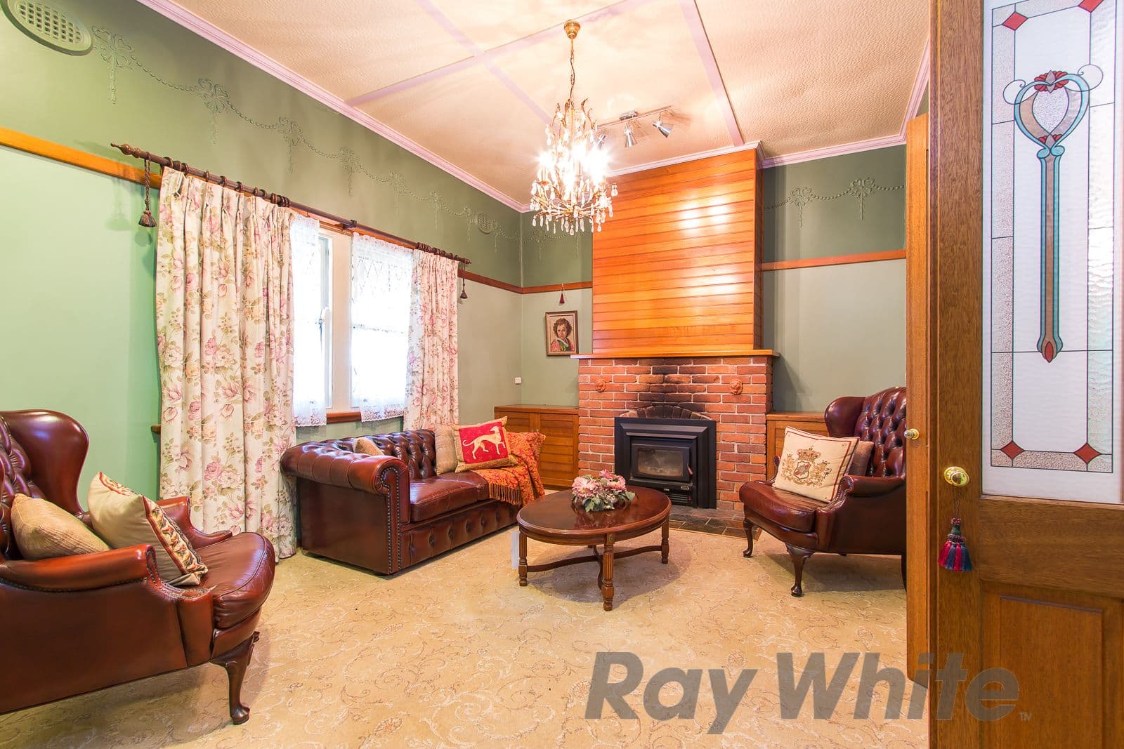 134 Stewart Avenue, Hamilton South - Thumbnail 2