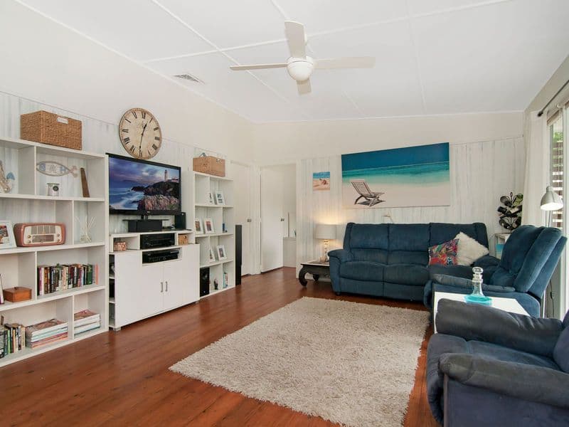 15 Echlin Street, Labrador QLD 4215, Labrador - Thumbnail 2