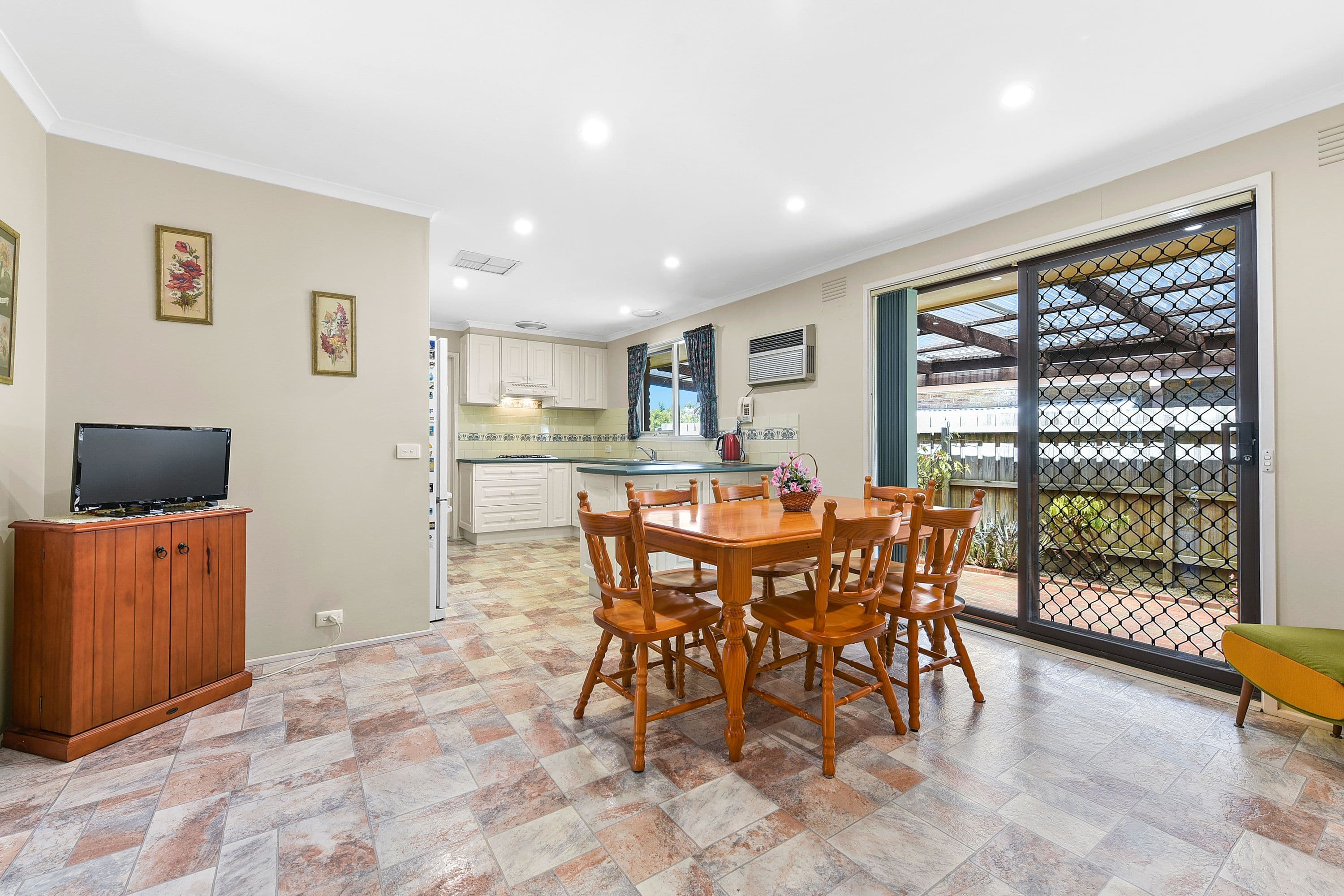 18 Almray Place, Glen Waverley VIC 3150, Glen Waverley - Thumbnail 5