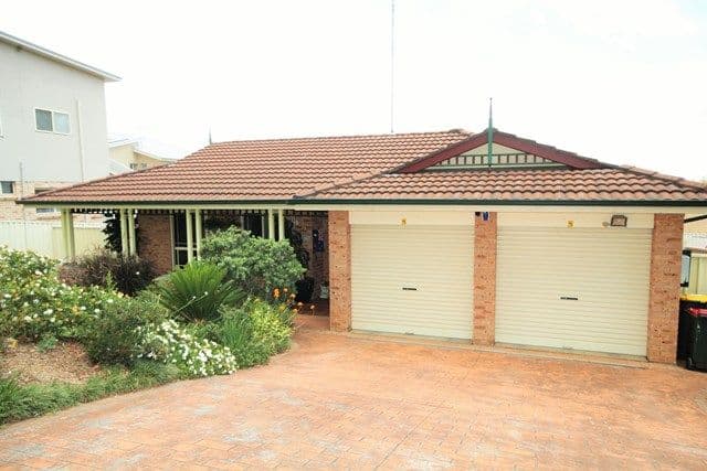 21 Groote Avenue, Hinchinbrook - Image 1