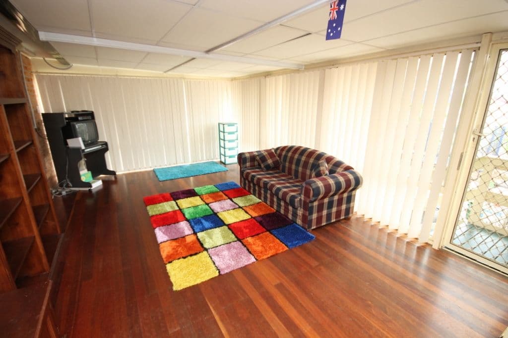 21 Groote Avenue, Hinchinbrook - Thumbnail 8