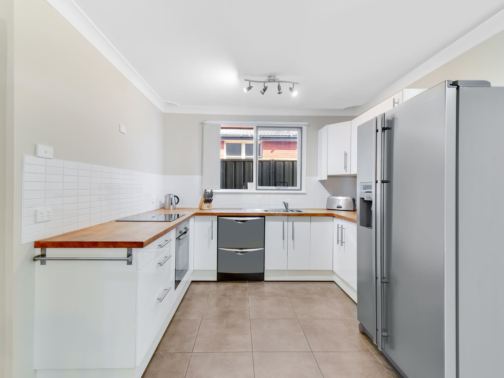 30 Canberra Crescent, Campbelltown NSW 2560, Campbelltown - Thumbnail 2