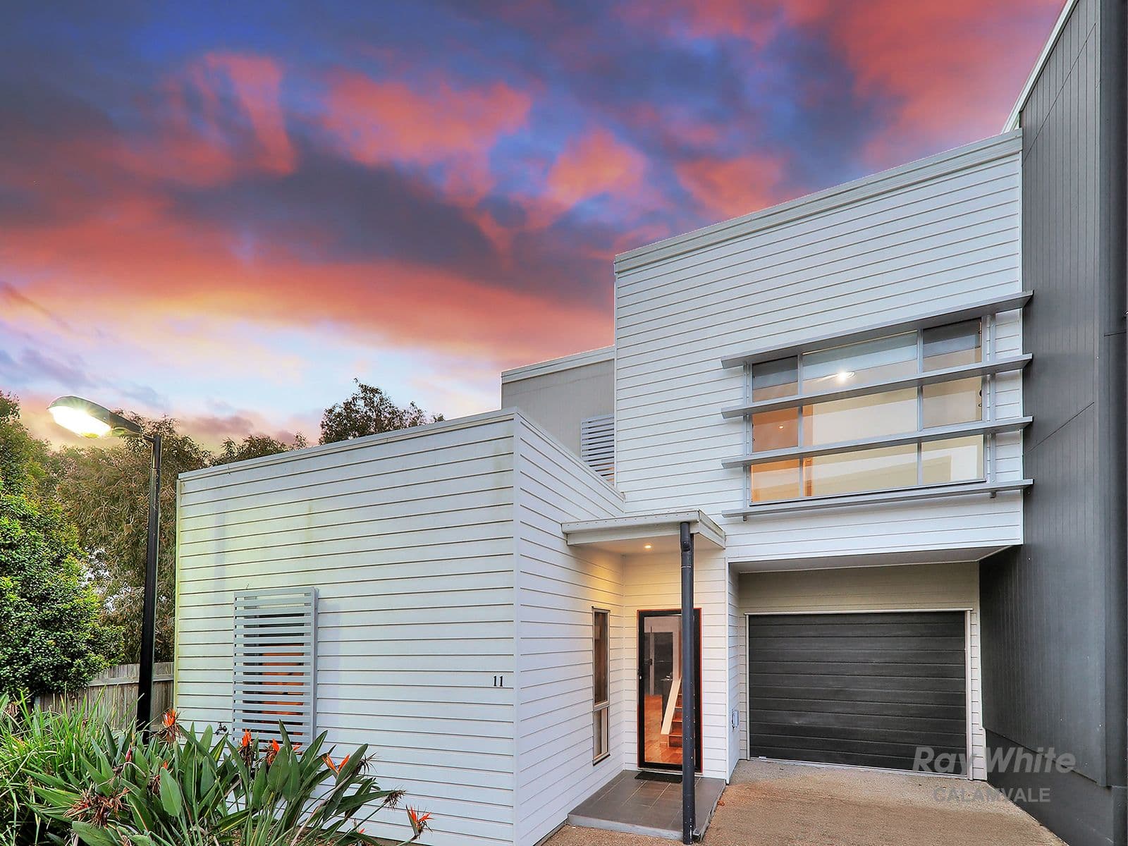 10 Lakewood Avenue, Parkinson QLD 4115, Parkinson - Image 1