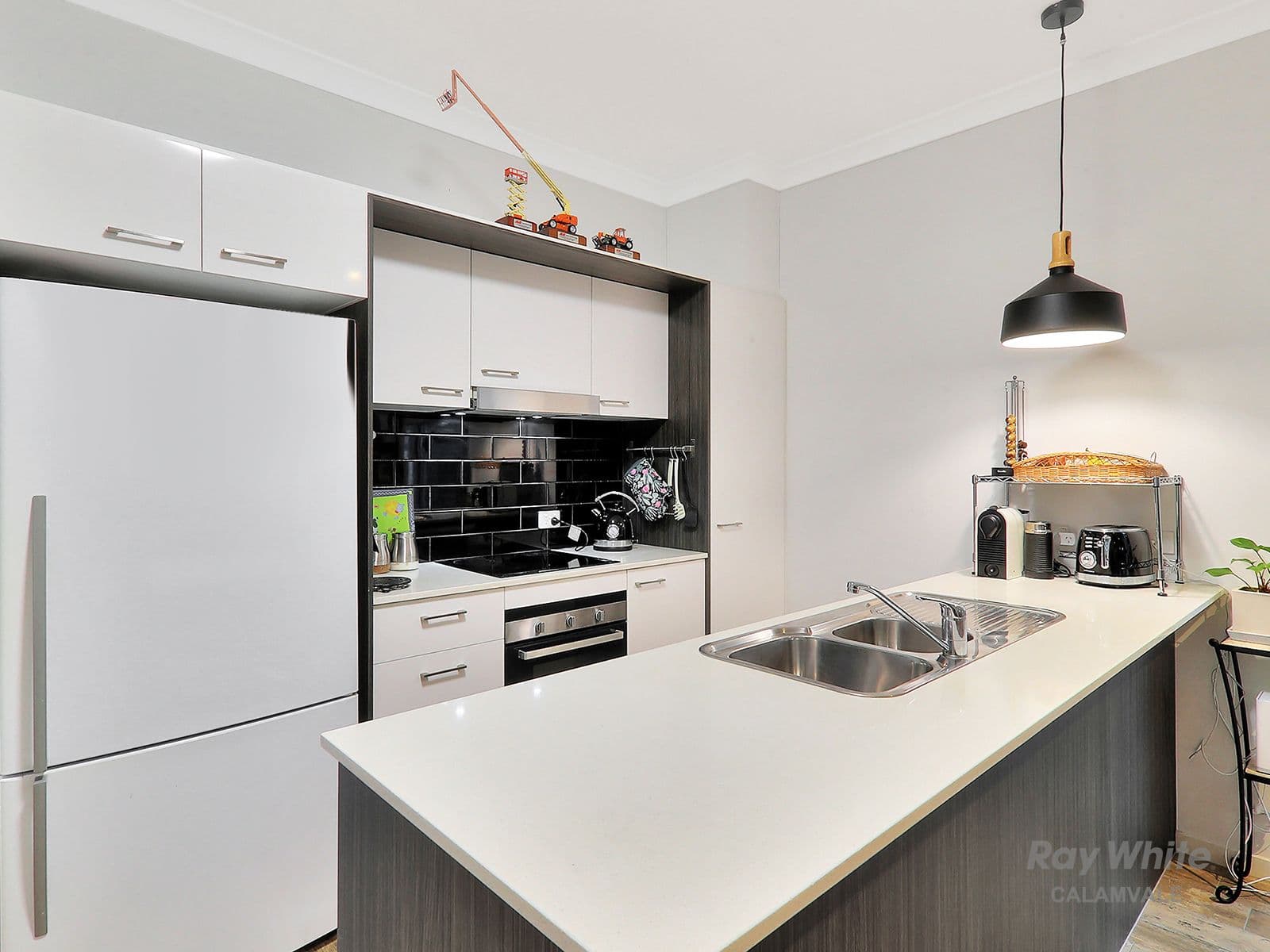 10 Lakewood Avenue, Parkinson QLD 4115, Parkinson - Thumbnail 8