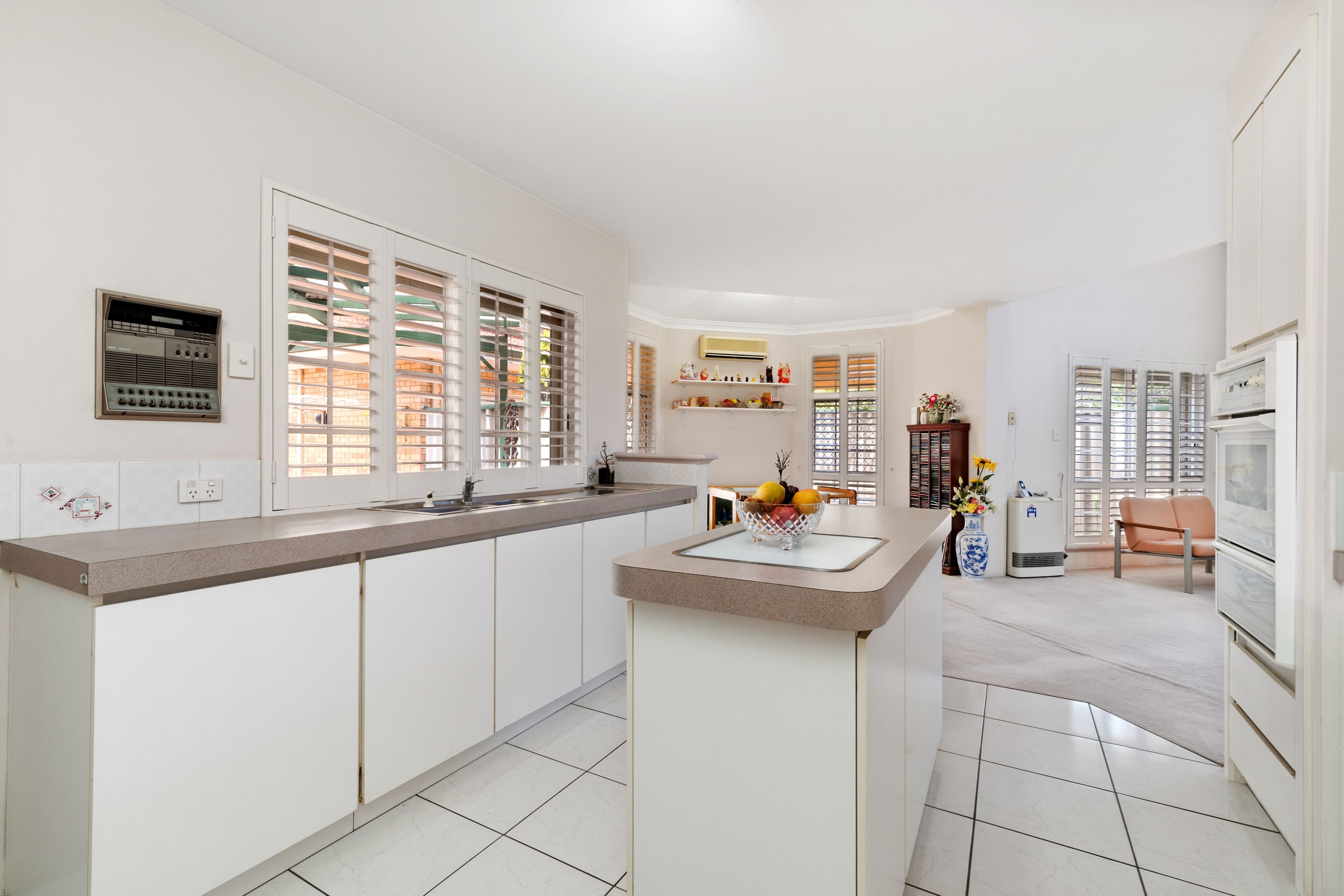 61 Lockhart Street, Como WA 6152, Como - Thumbnail 5
