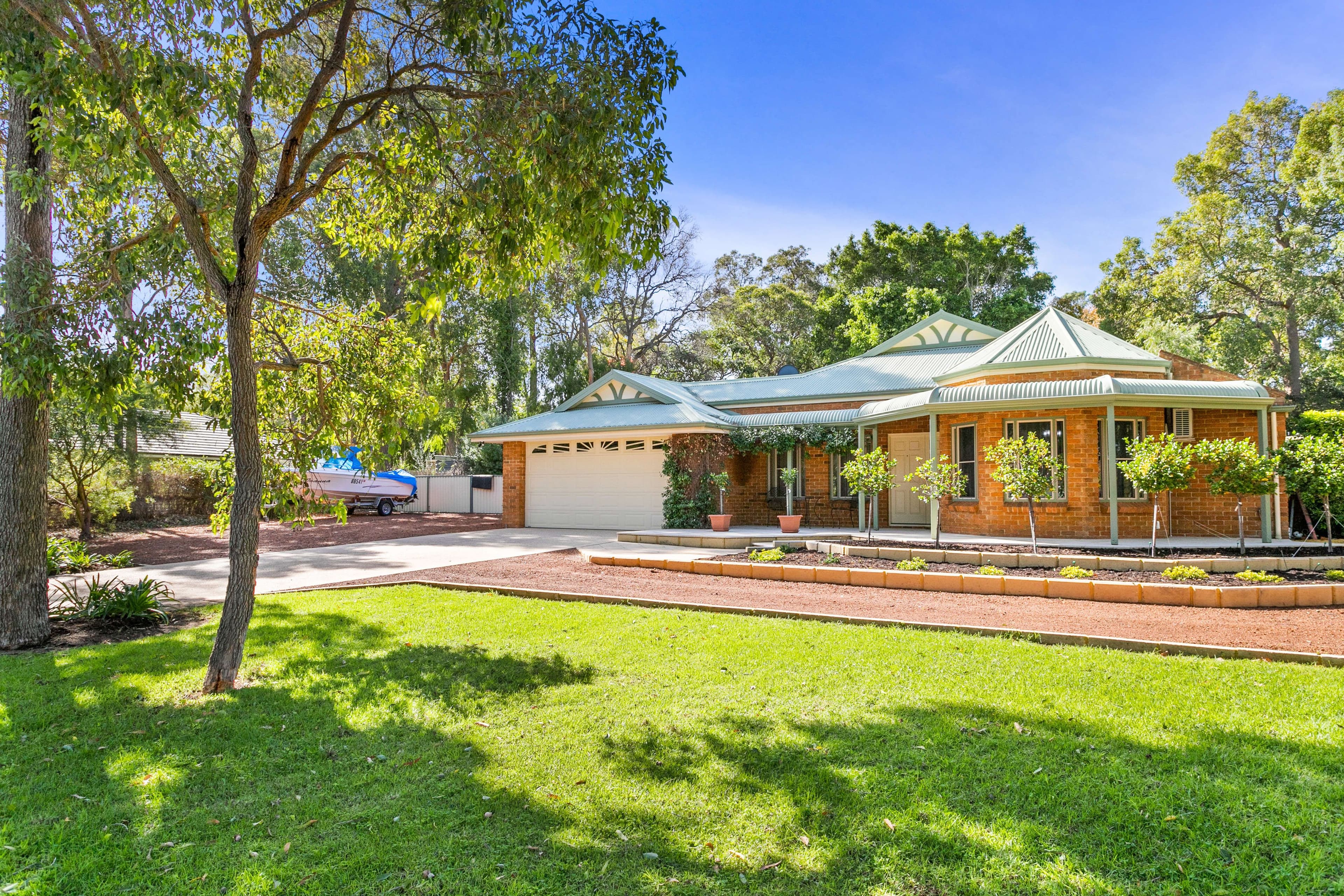10 Jacaranda Drive, Wanneroo WA 6065, Wanneroo - Thumbnail 2