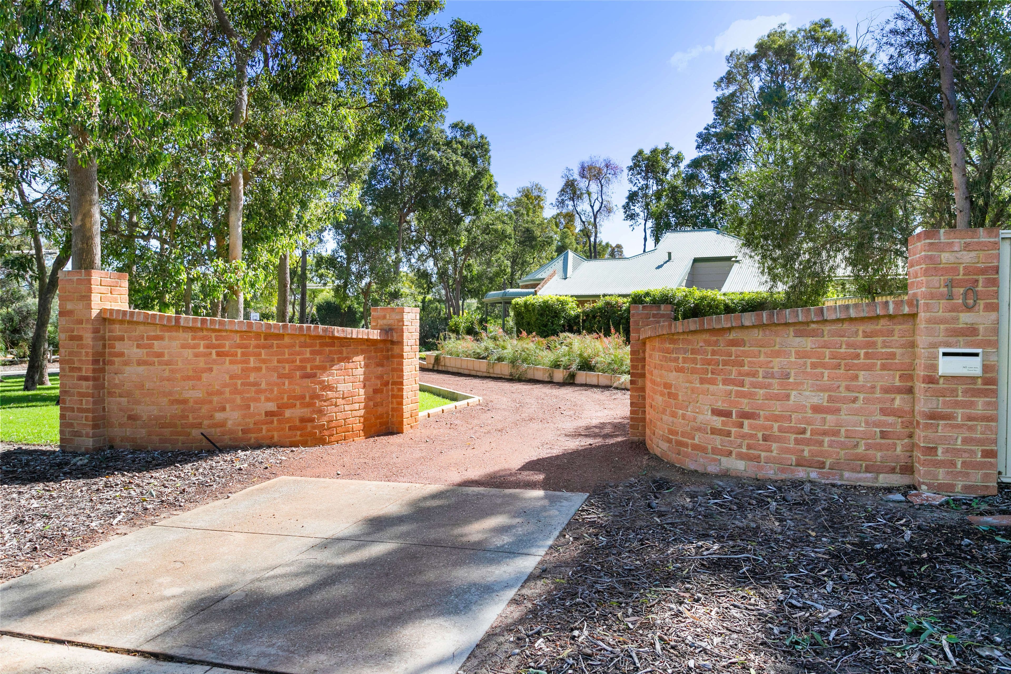 10 Jacaranda Drive, Wanneroo WA 6065, Wanneroo - Thumbnail 5