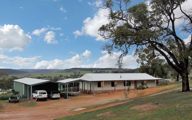 68 Lareema Drive, BULLSBROOK WA 6084, Bullsbrook - Thumbnail 2