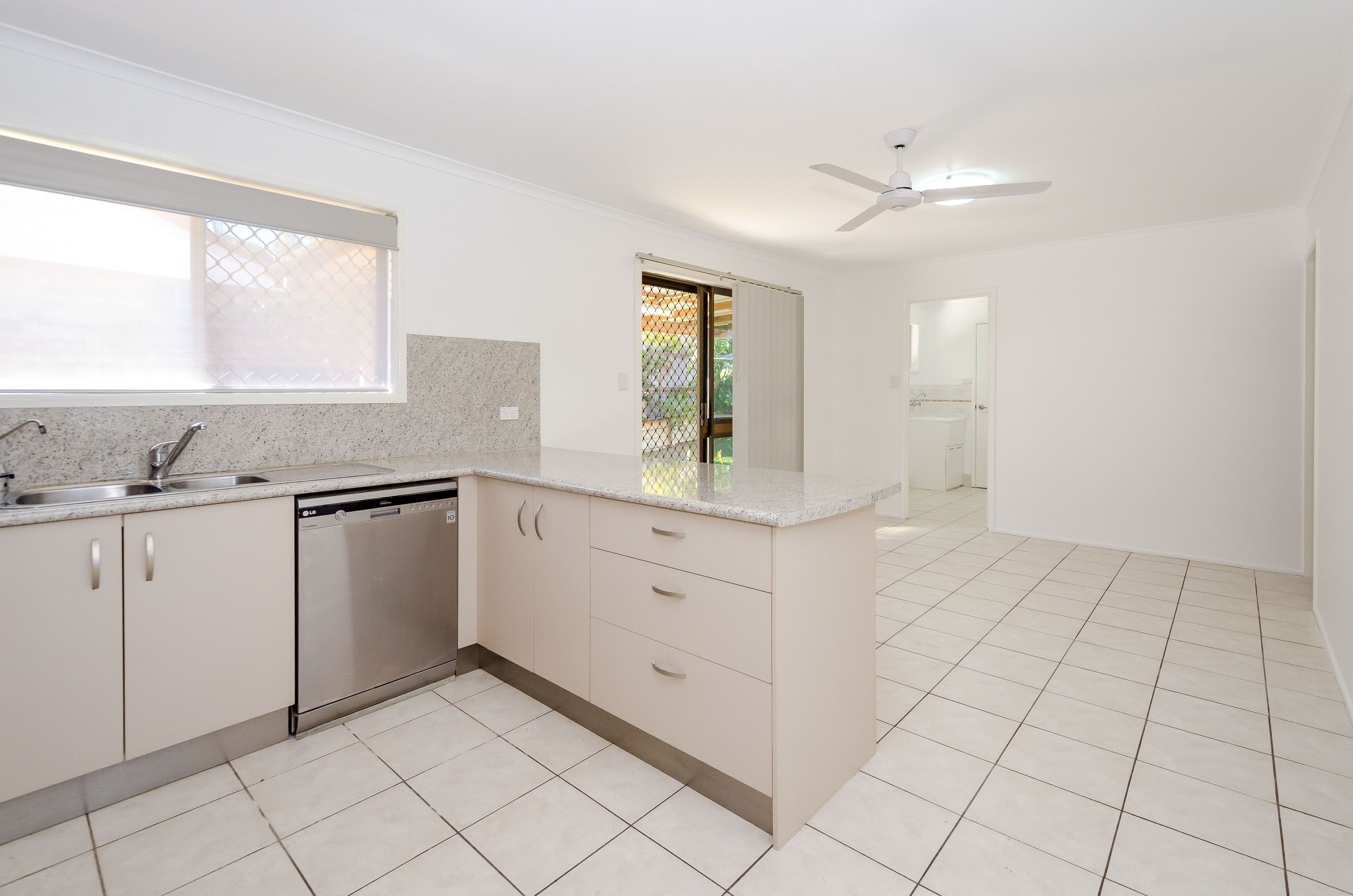 2 Atholl Court, Kin Kora QLD 4680, Kin Kora - Thumbnail 5