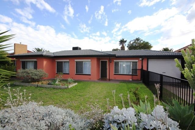 31 Dyson Road, PORT NOARLUNGA SA 5167, Port Noarlunga - Image 1