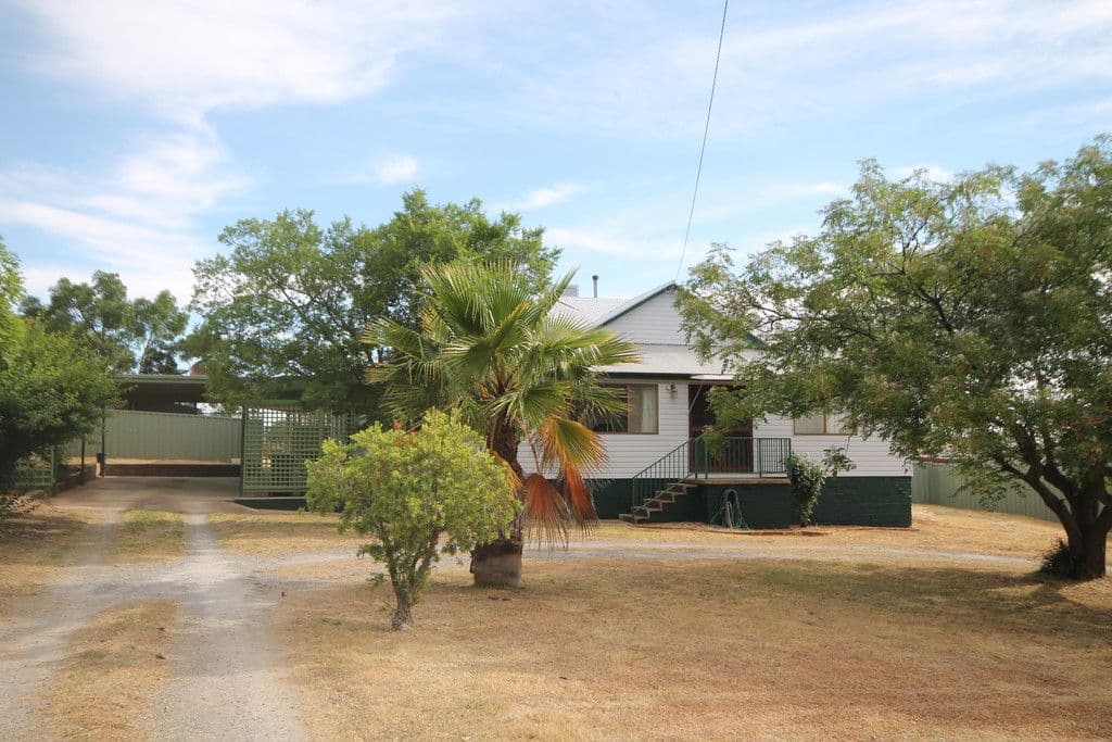 10 William Street, Young NSW 2594, Young - Image 1