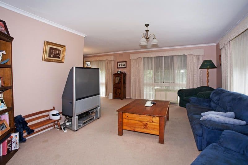 5 Cortland Drive, HIGHTON VIC 3216, Highton - Thumbnail 3