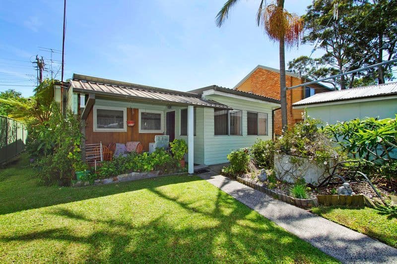 4 Panorama Parade, BERKELEY VALE NSW 2261, Berkeley Vale - Image 1