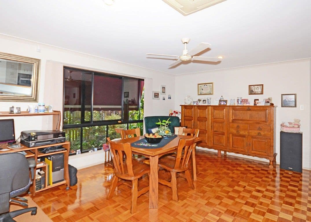 8 Shoreline Court, URANGAN QLD 4655, Urangan - Thumbnail 8