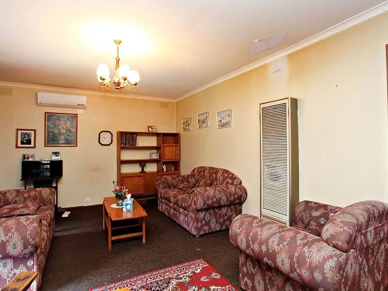 13 Hovell Street, Deer Park - Thumbnail 3